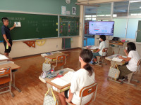 ６年