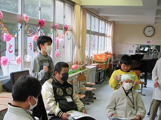 ④肩たたき・お礼 (4)