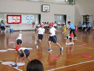 ⑩どっちが多い？オセロ対決 (2)